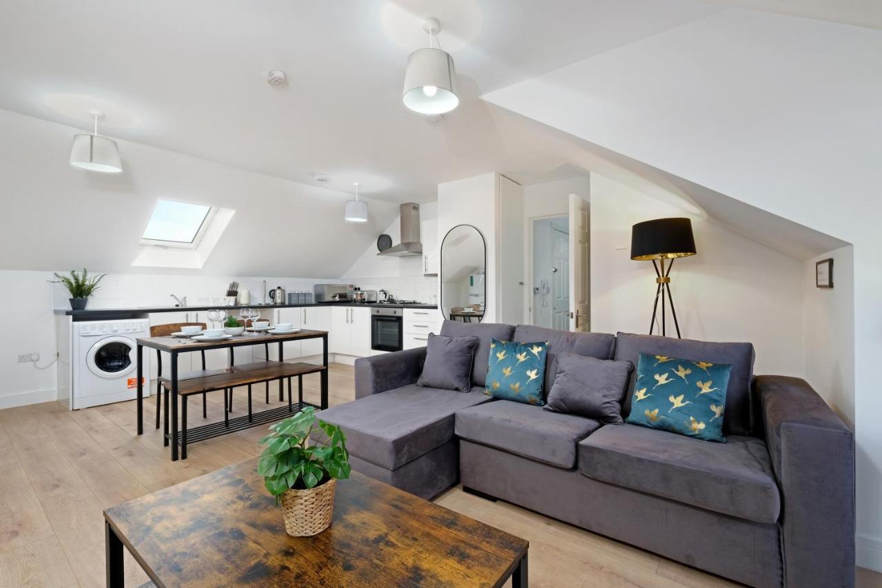 Pinewood Studios, Iver Slough Heathrow 1 & 2 Bedroom Apartments With Parking By Arista Living Luaran gambar