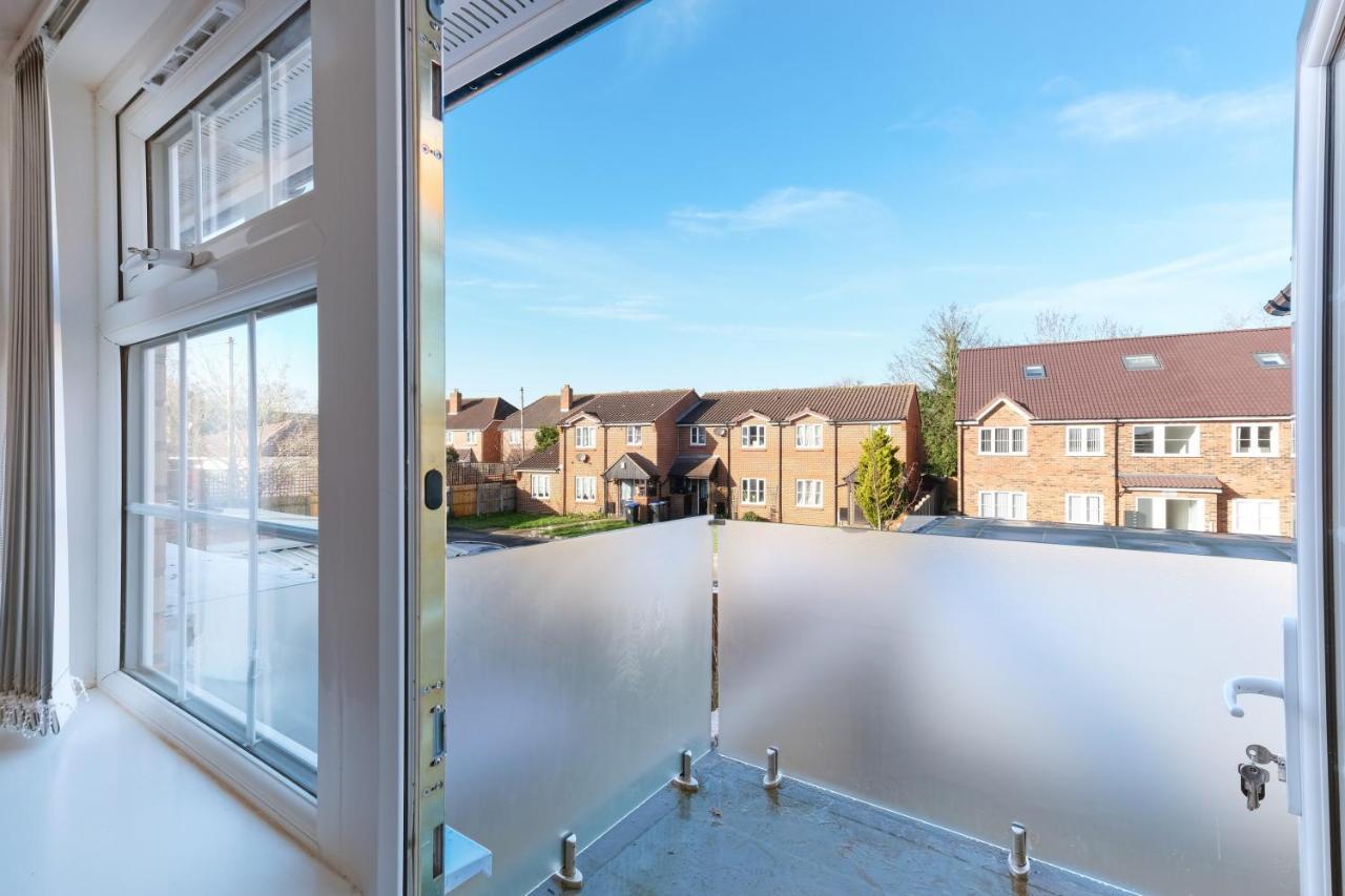 Pinewood Studios, Iver Slough Heathrow 1 & 2 Bedroom Apartments With Parking By Arista Living Luaran gambar