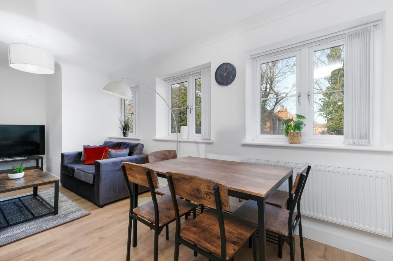 Pinewood Studios, Iver Slough Heathrow 1 & 2 Bedroom Apartments With Parking By Arista Living Luaran gambar